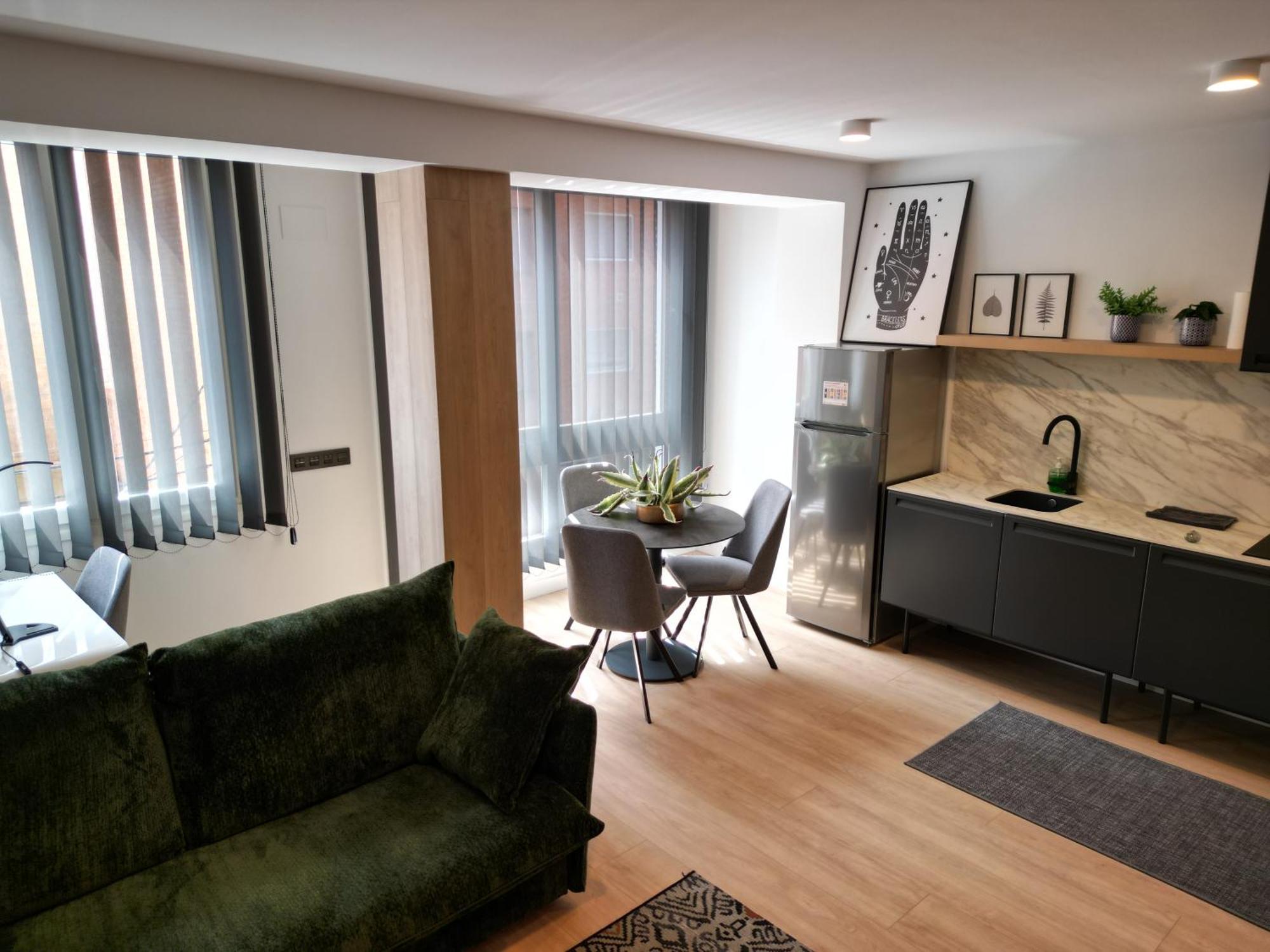 Apartaments Turistics Cardona IV Eksteriør billede